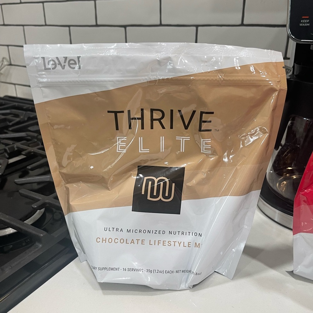 Thrive Elite Vegan shake